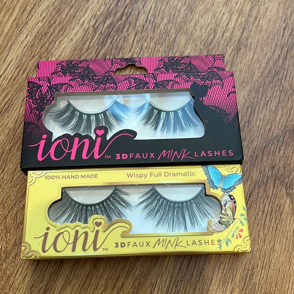 Mixed lot set Eyelashes new in box Halloween blood moon cat makeup set bundle